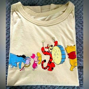 Winnie the Pooh & Friends band retro tshirt. Size S.
